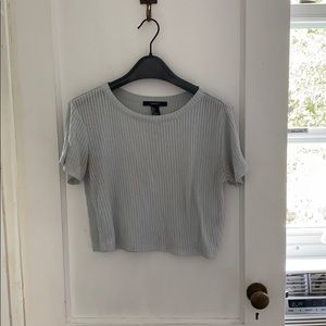FOREVER 21 CROPPED RIBBED T SHIRT